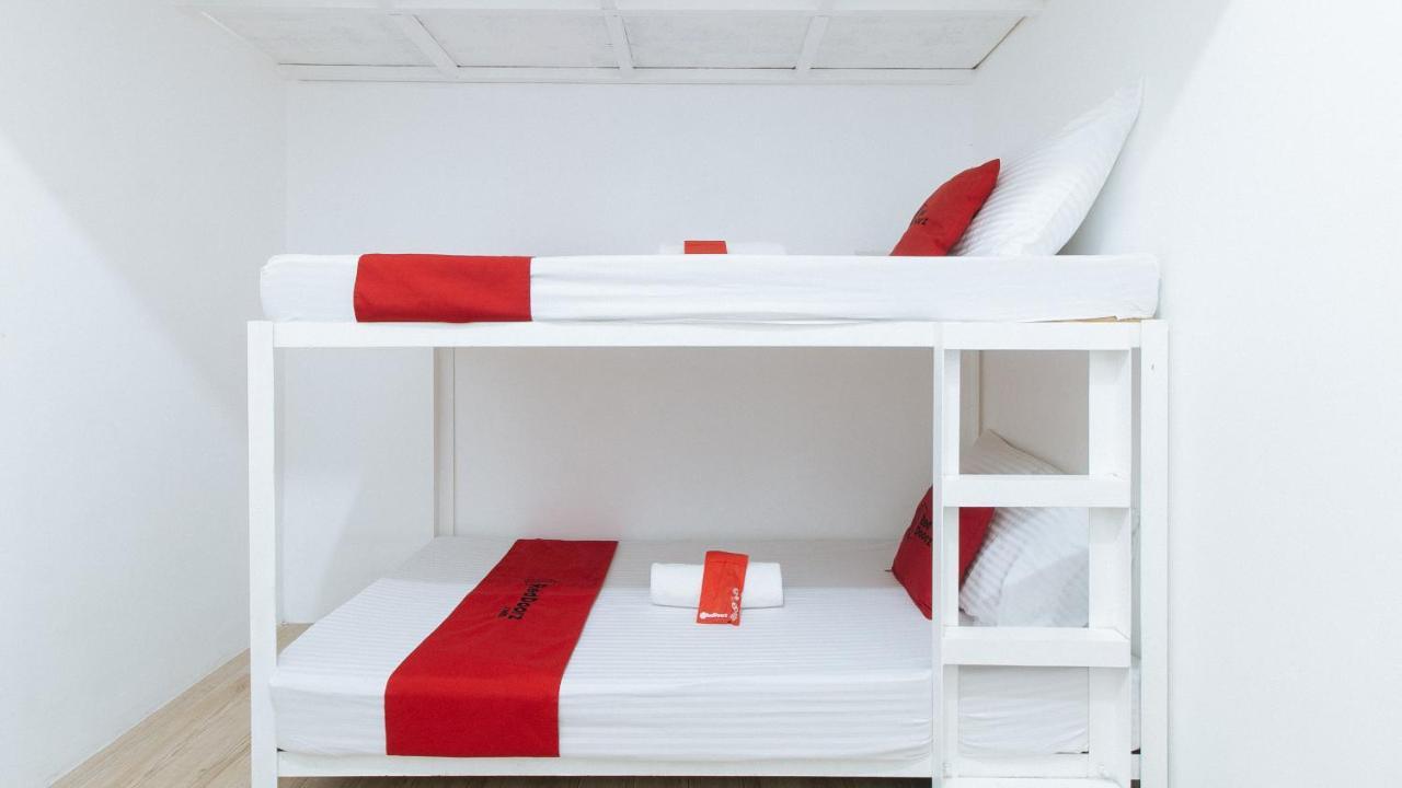 Bernwoods Extyn B&B Dormitory Ілоіло Екстер'єр фото